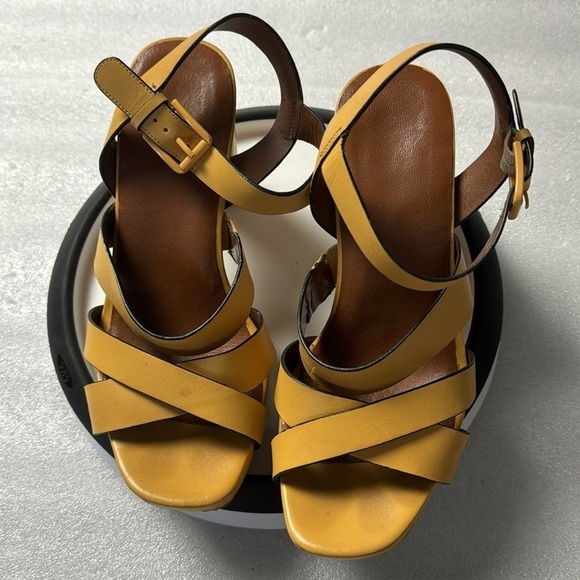 Naturalizer Julisa Heels Sandals 8.5 WIDE Yellow Bright Summer Leather - Picture 7 of 11